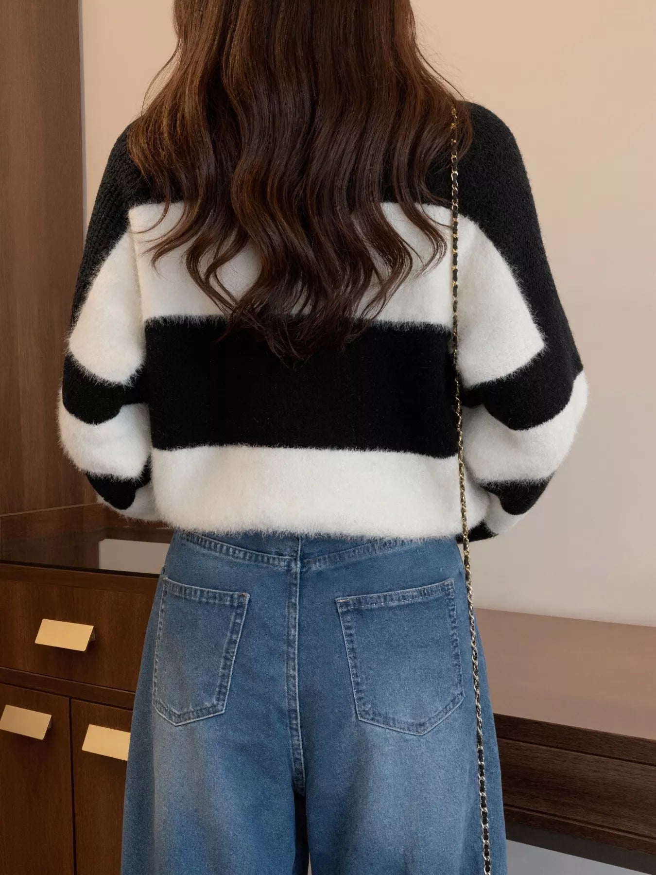 Color Block Dropped Shoulder Sweater  DAME BOHEME