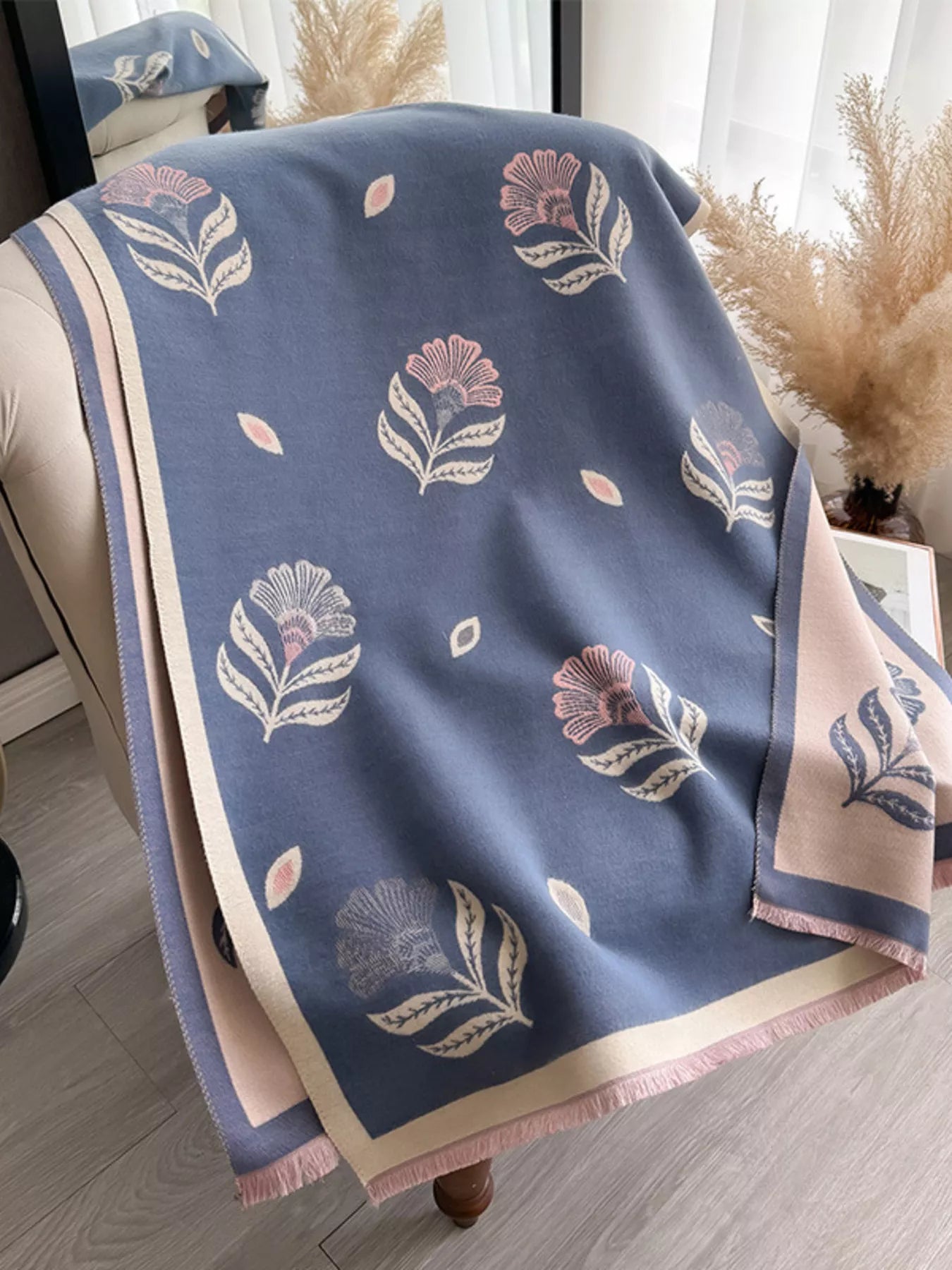 Printed Raw Hem Shawl  DAME BOHEME