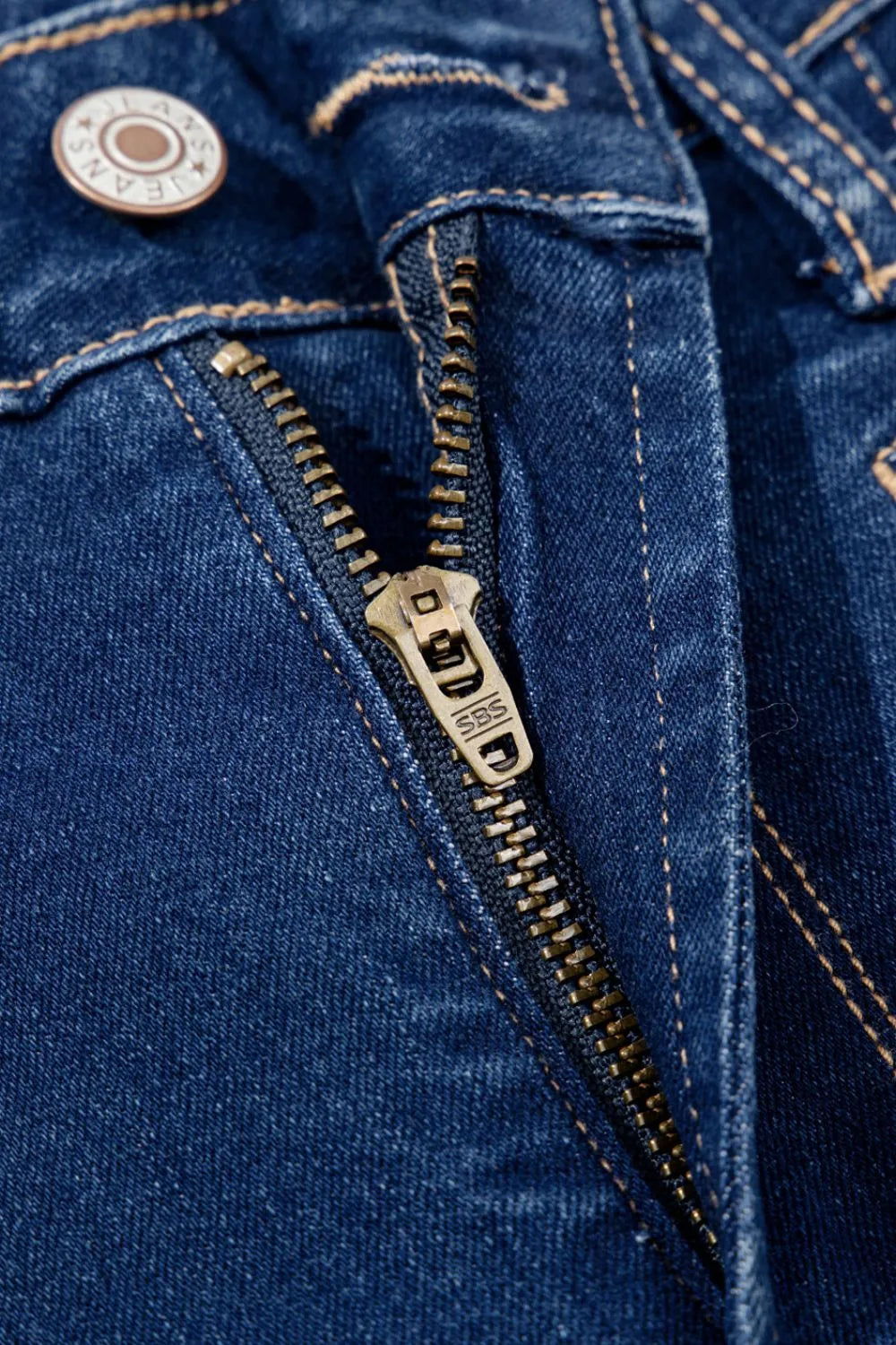 Center Seam Deep Wash Straight Jeans  DAME BOHEME