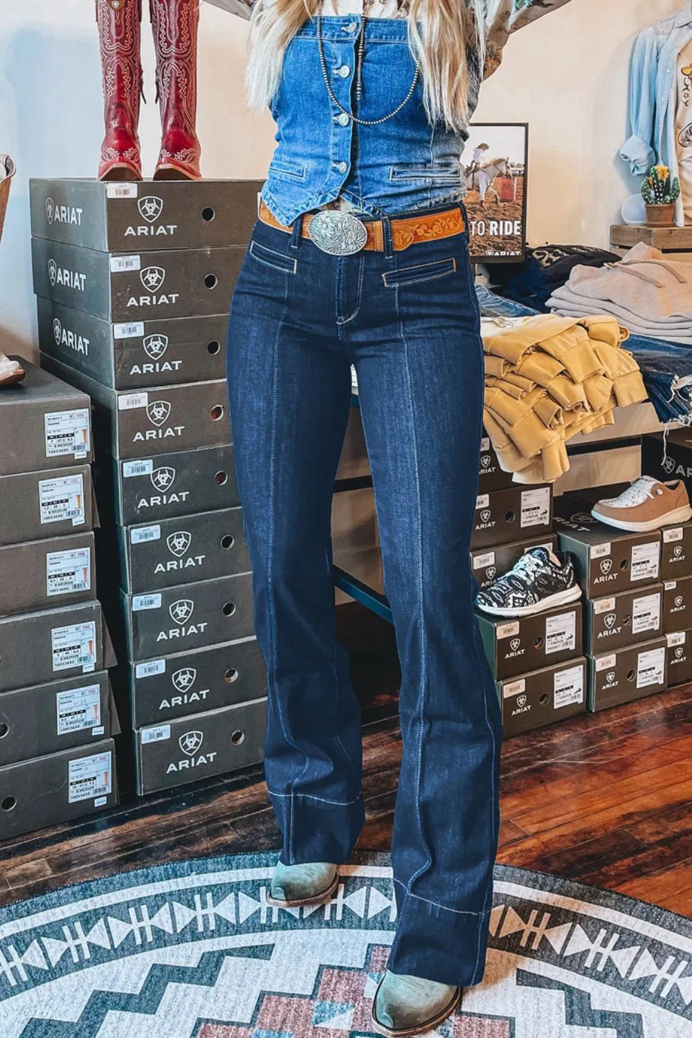 Center Seam Deep Wash Straight Jeans  DAME BOHEME