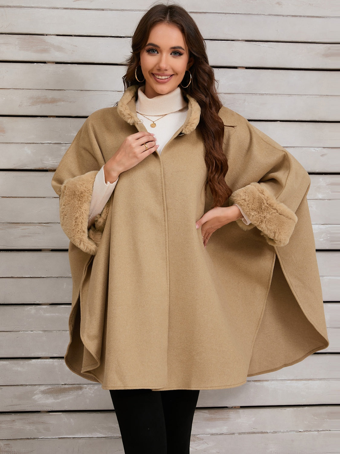 Fuzzy Trim 3/4 Sleeves Poncho