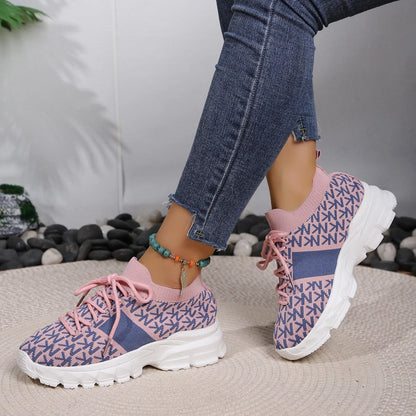 Round Toe Lace Up Sneakers  DAME BOHEME