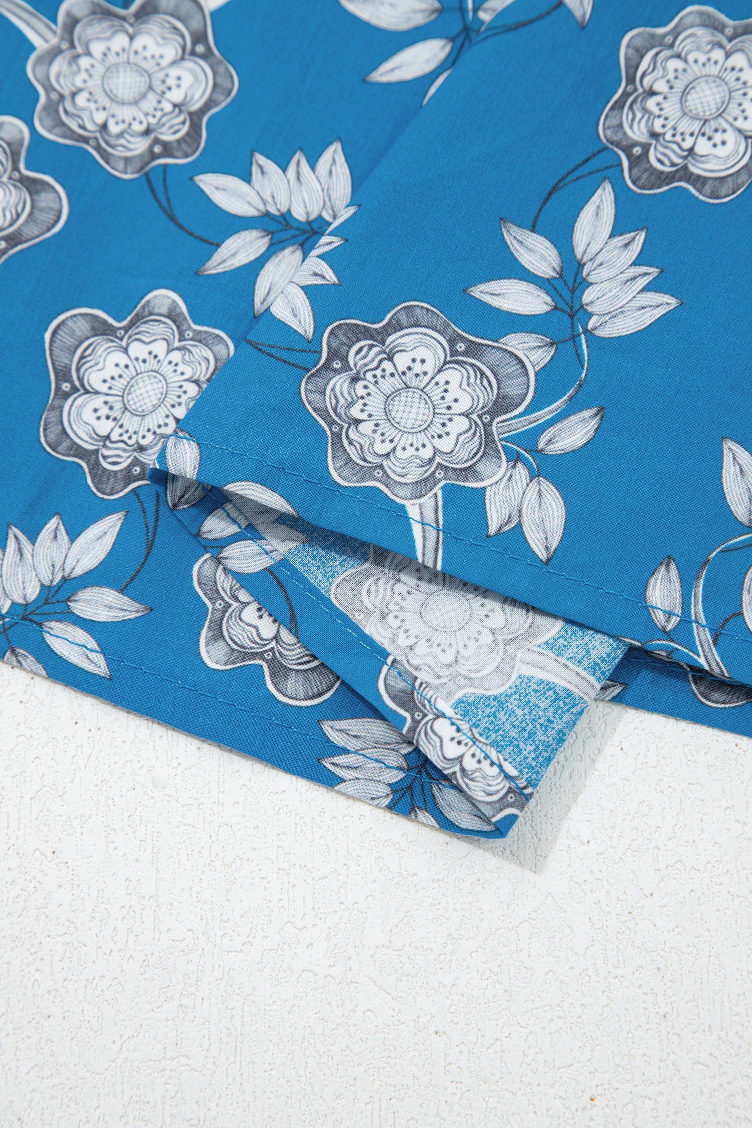 Blue Retro Floral Print Striped Trim Button Neck Short Sleeve Blouse  DAME BOHEME