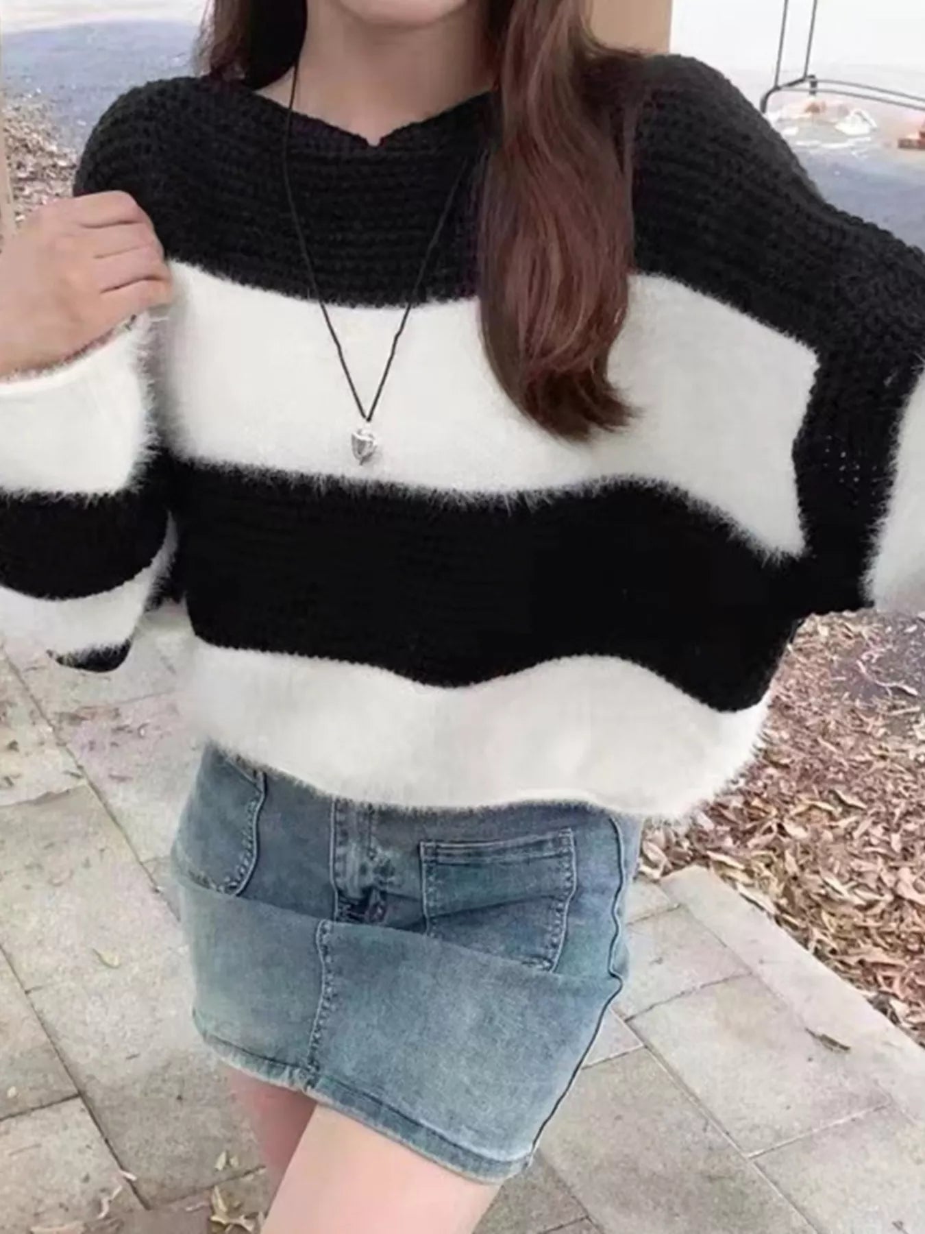 Color Block Dropped Shoulder Sweater  DAME BOHEME