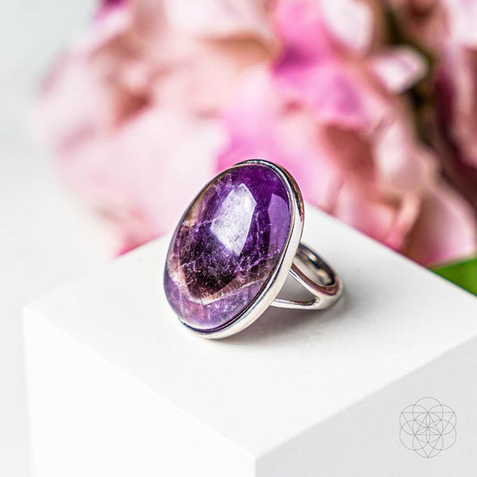 The Amethyst Visualization Ring  DAME BOHEME